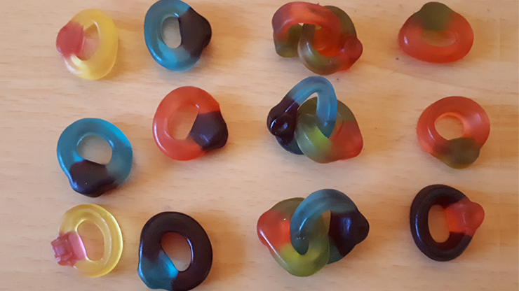 【Murphy's Magic DL】『ビジブルリンクイングジェリースウィートグミフィンガーリング』 ジョナサン・ロイル / Visible Linking Jelly Sweet Gummy Finger Rings by Jonathan Royle Mixed Media DOWNLOAD