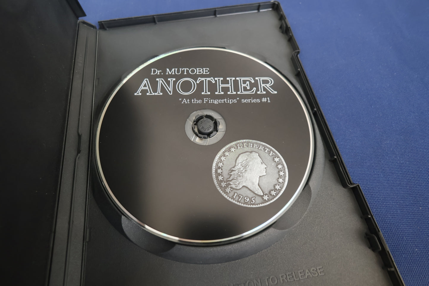 【中古:状態B】ANOTHER "At the Fingertips #1"by 六人部 慶彦