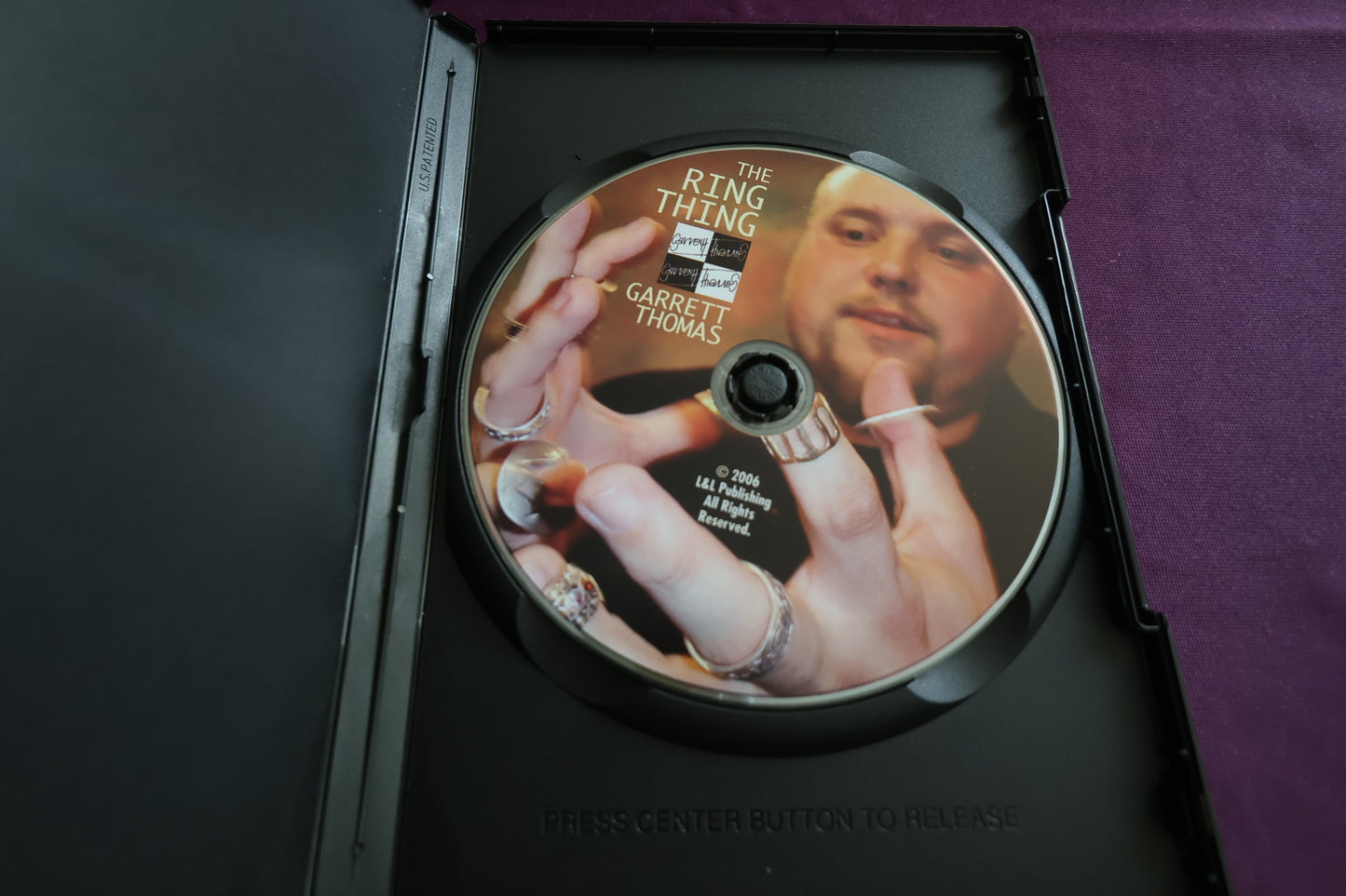 【中古:状態A】THE RING THING BY GARRETT THOMAS