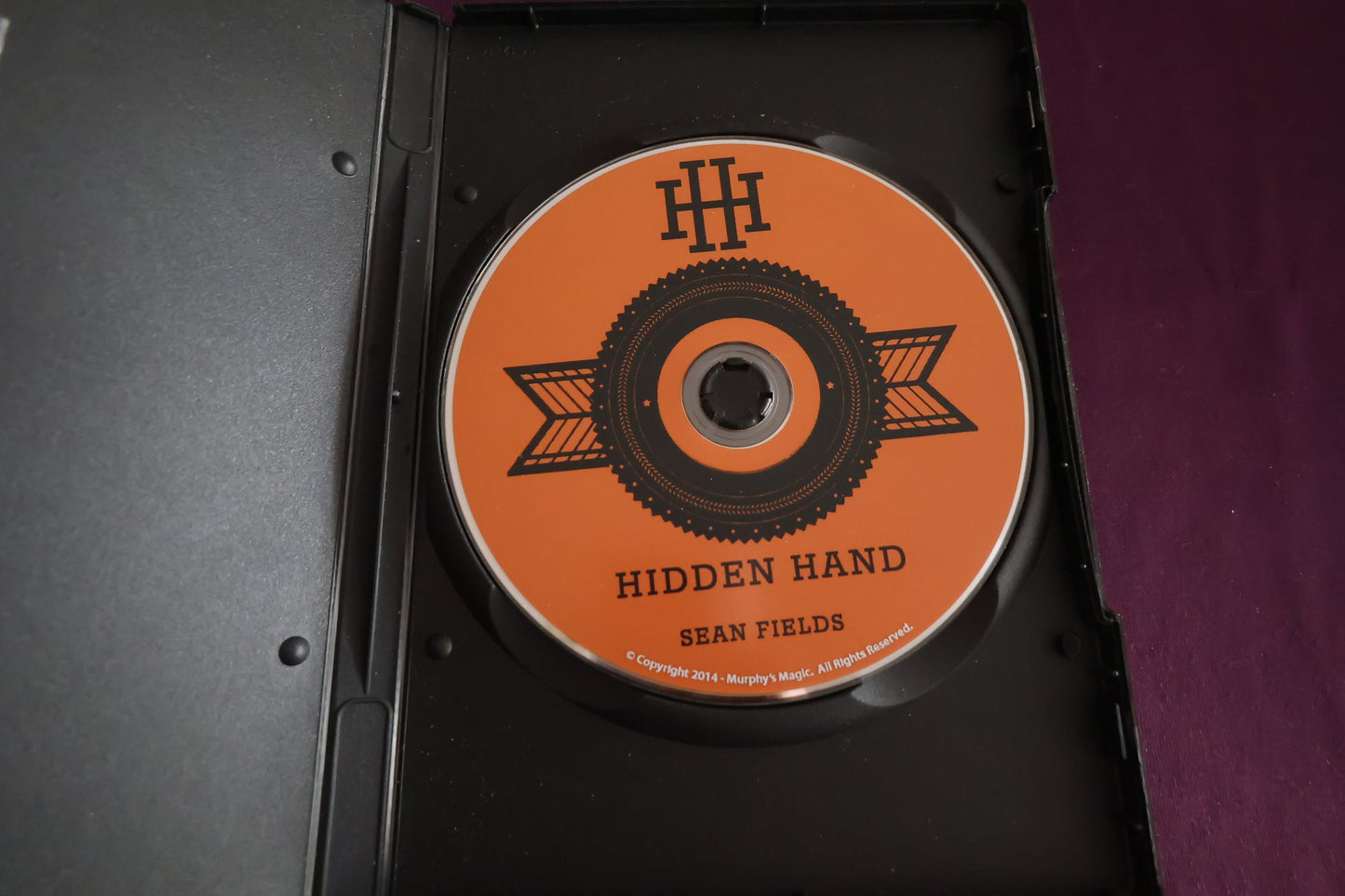 【中古:状態A】HIDDEN HAND by SEAN FIELDS