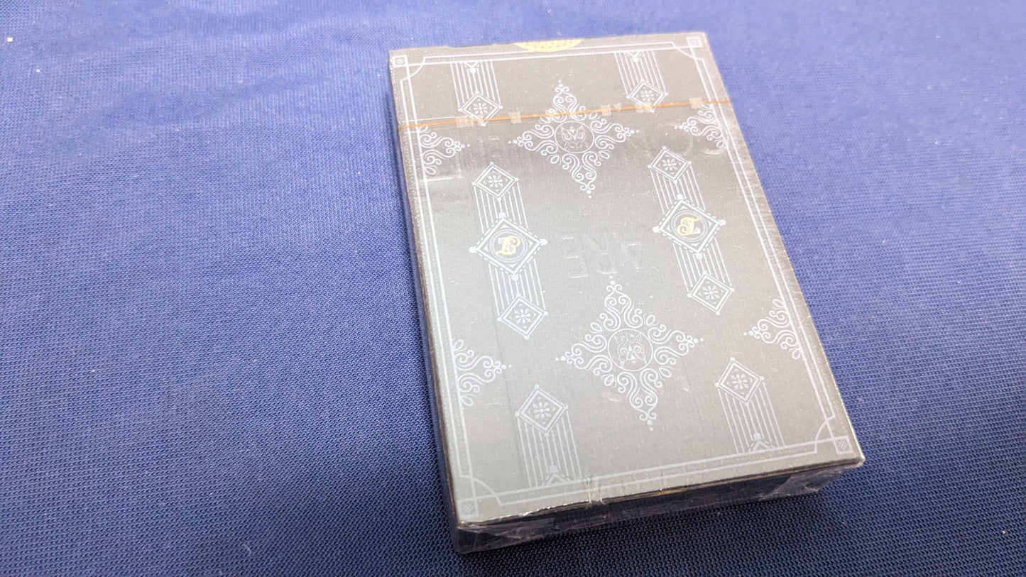 【中古:状態S】Truth Playing Cards (Lies are Convenient)