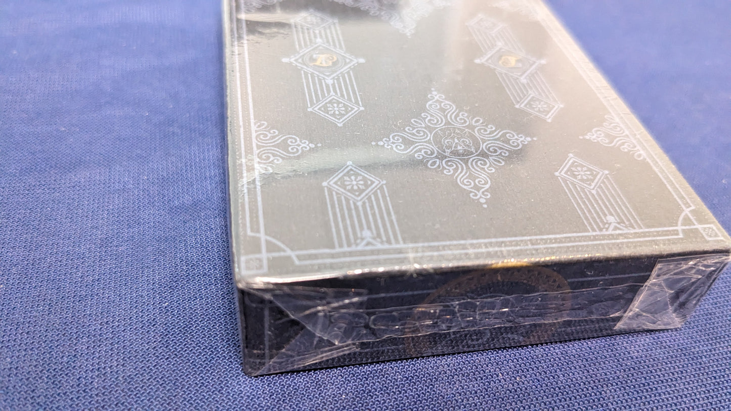 【中古:状態S】Truth Playing Cards (Lies are Convenient)