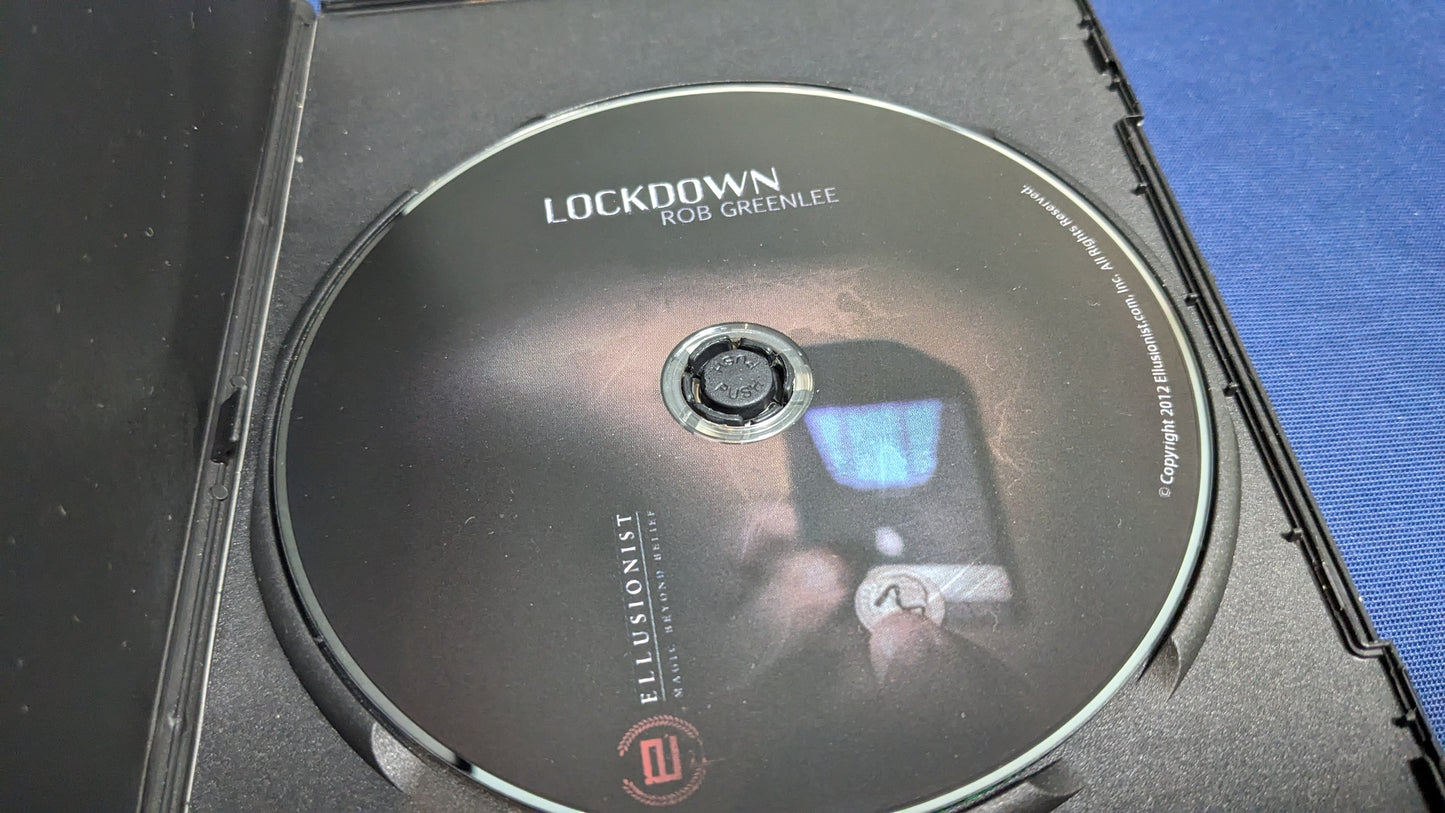 【中古:状態A】Lockdown - Signed Coin to Pack of Gum