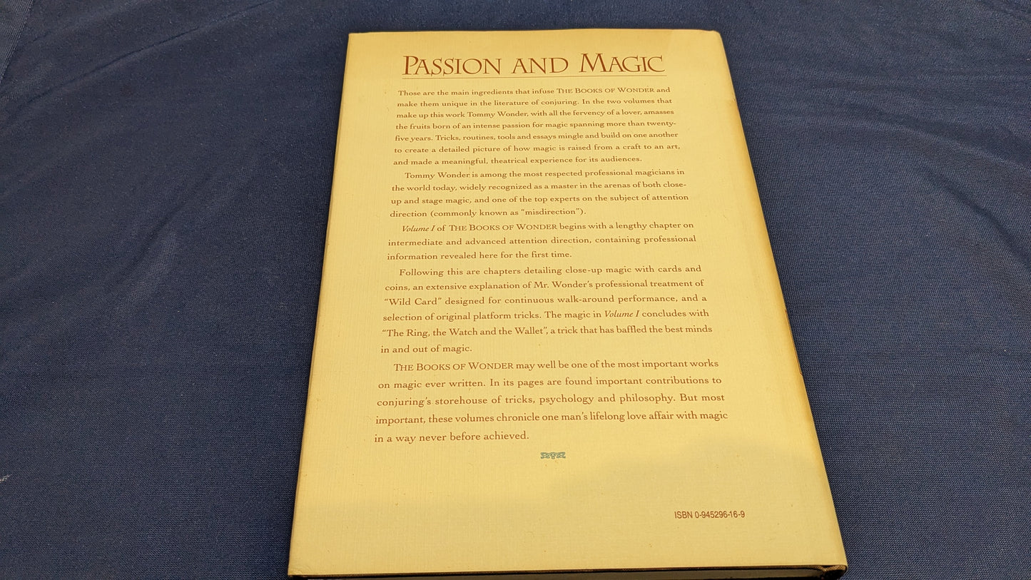 【中古:状態C】Books of Wonder by Tommy Wonder Volume1(洋書)