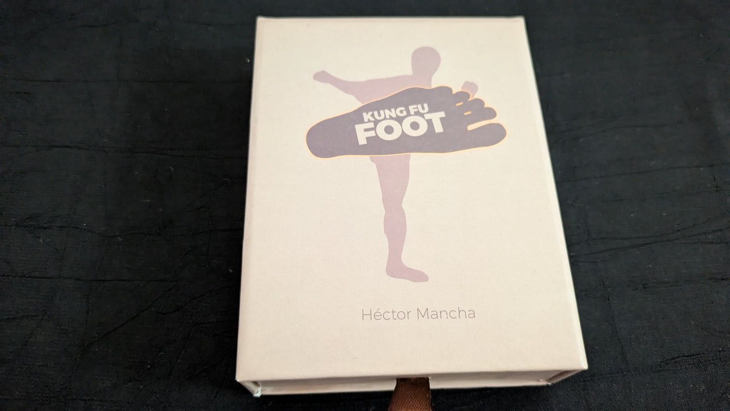 【中古:状態A】Kung Fu Foot by Hector Mancha