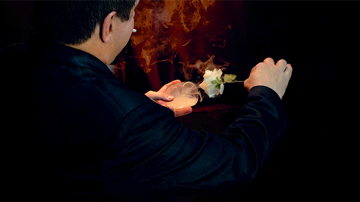 【Murphy's Magic DL】 『ブローイング・スモーク』 フアン・パブロ・イバニェス / Blowing Smoke by Juan Pablo Iba?ez video DOWNLOAD
