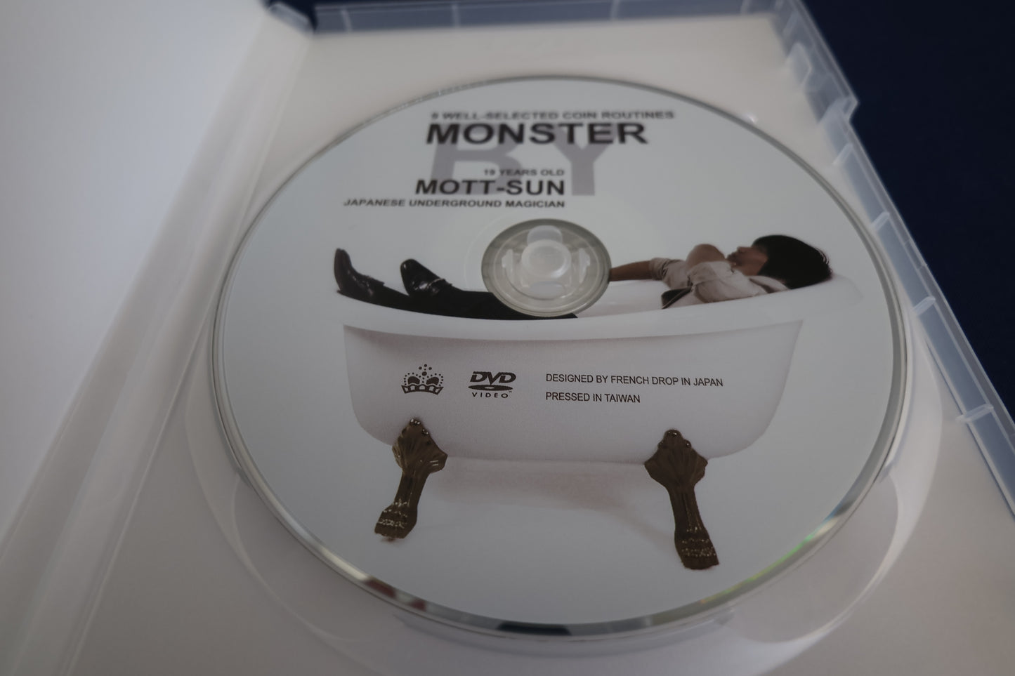 【中古：状態A】MONSTER BY MOTT-SUN