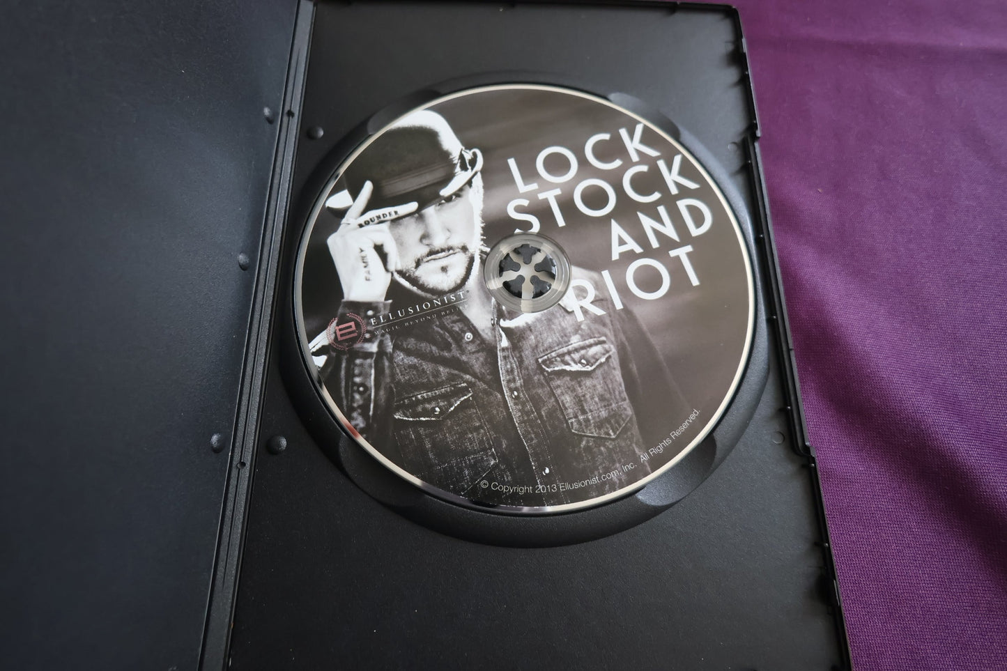 【中古：状態A】LOCK STOCK AND RIOT