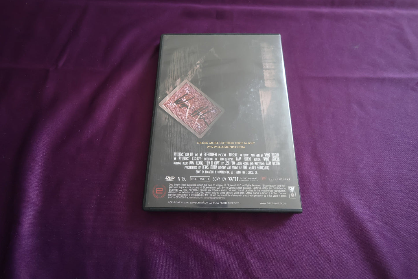 【中古：状態A】indecent by wavne houchin