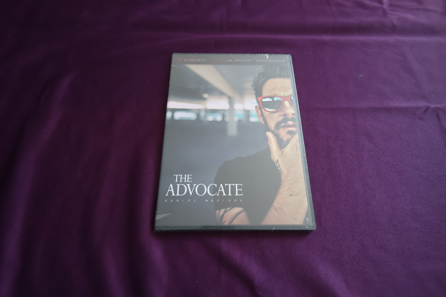 【中古：状態S】THE ADVOCATE by DANIEL MADISON