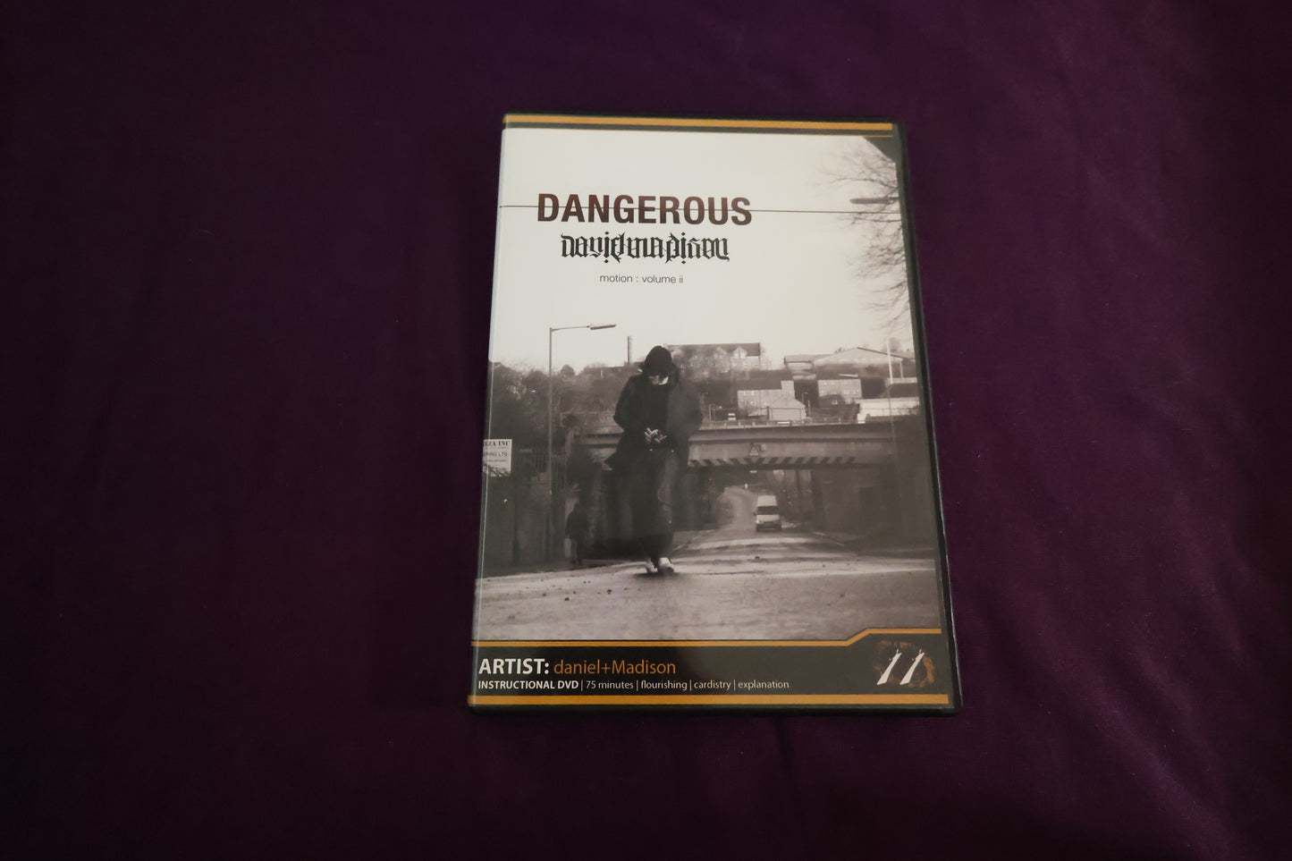 【中古：状態A】DANGEROUS by daniel Madison volume2