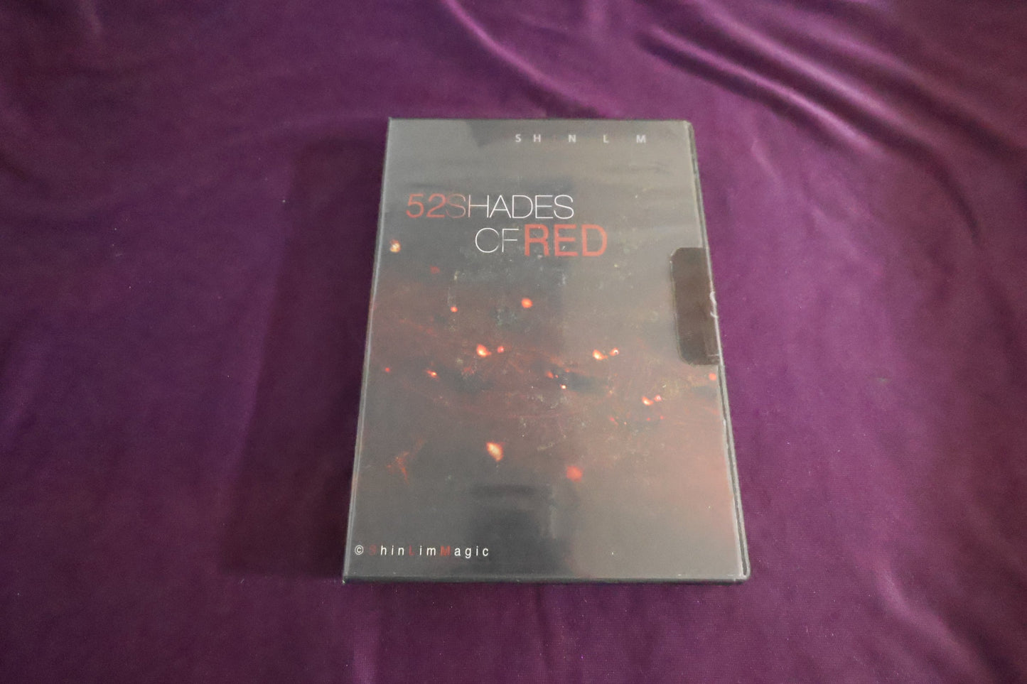 【中古：状態S】52SHADES OF RED