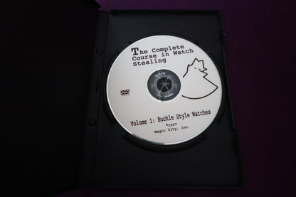 【中古：状態A】The complete course in watch stealing Volume1