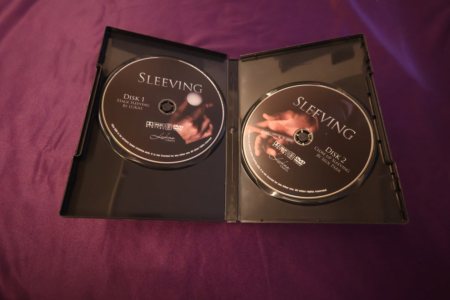 【中古：状態A】SLEEVING by LUKAS & SEOL PARK