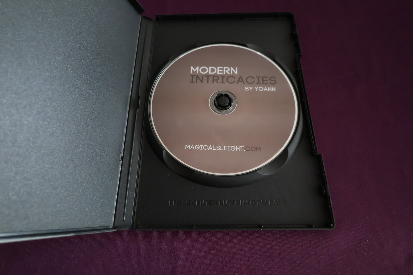 【中古：状態A】MODERN INTRICACIES by Yoann