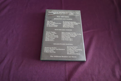 【中古：状態A】THE MARVELOUS PENCYCLOPEDIA by Tom Crosbie