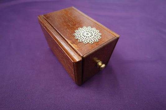 【中古：状態A】ウドゥンワンダーボックス