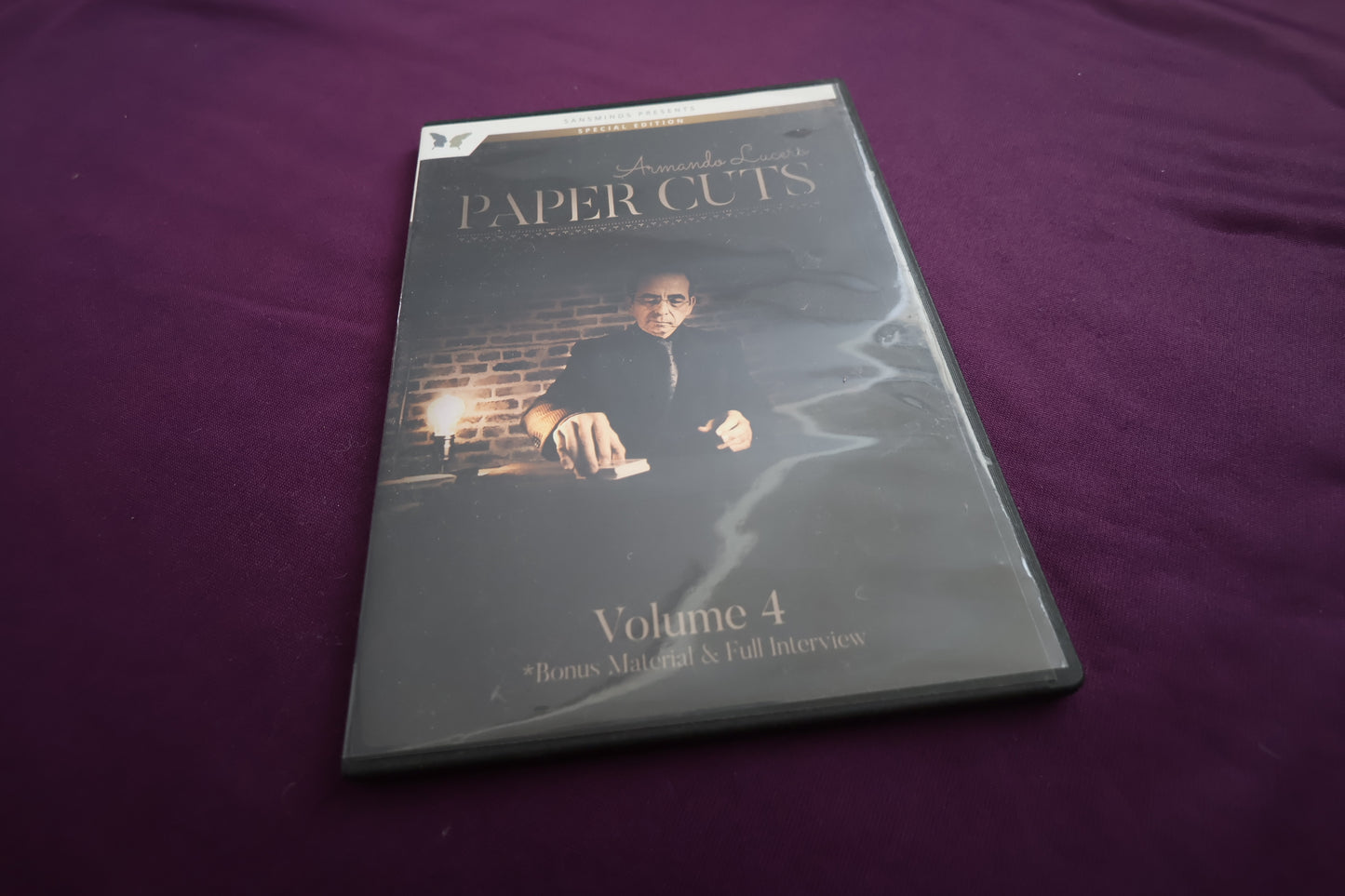 【中古：状態A】PAPER CUTS by Armando Lucero Volume4