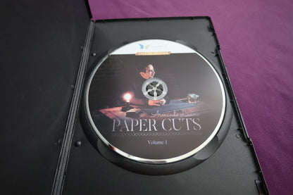 【中古：状態A】PAPER CUTS by Armando Lucero Volume1