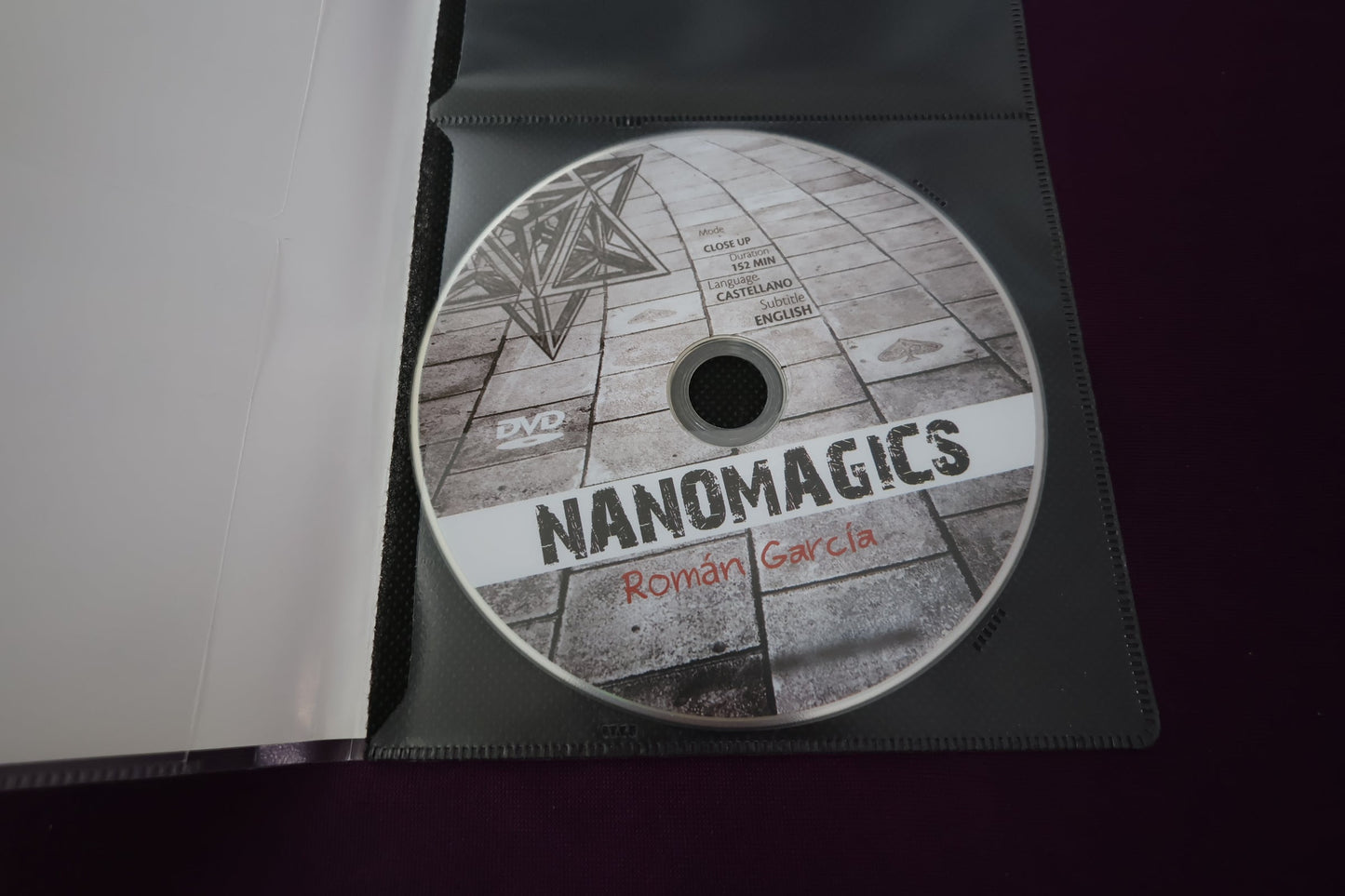 【中古：状態A】NANOMAGICS by Roman Garcia