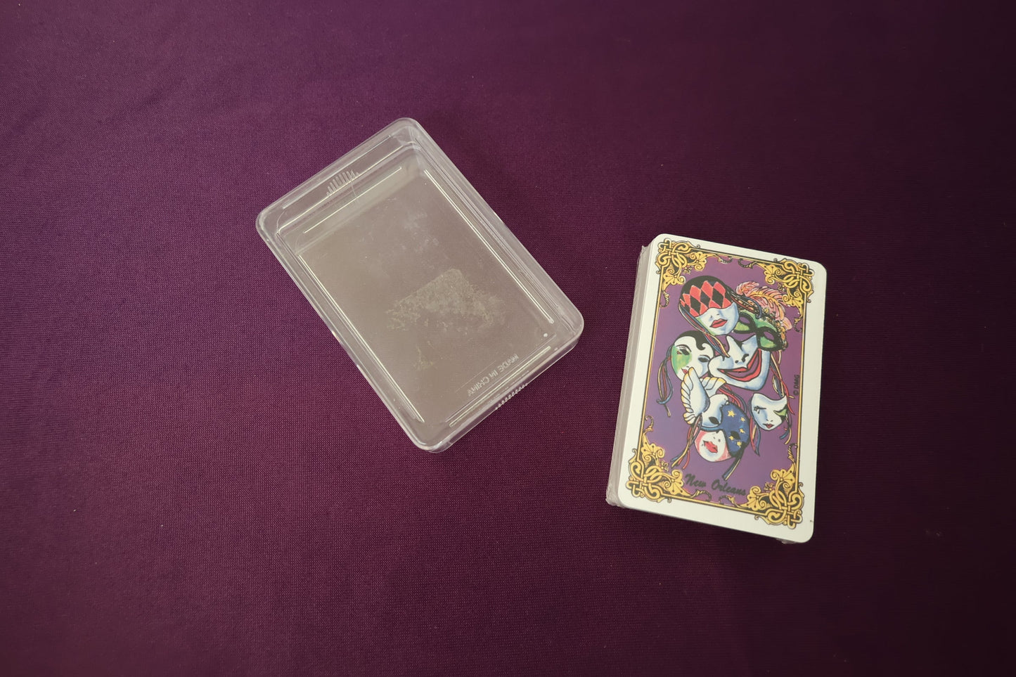 【中古：状態S】仮面柄のプレイングカード