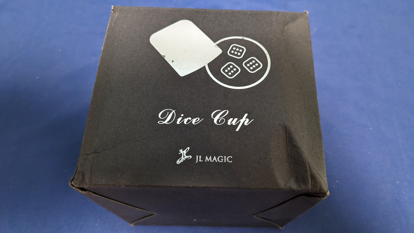 【中古：状態A】Dice Cup