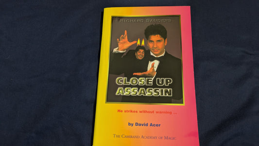【中古：状態A】close up assassin david acer（洋書）