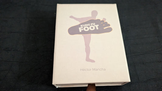 【中古：状態A】Kung Fu Foot by Hector Mancha